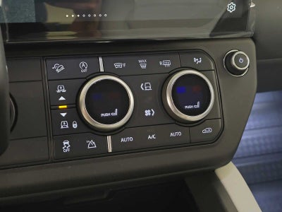 2026 Land Rover Defender X-Dynamic SE 110 P400