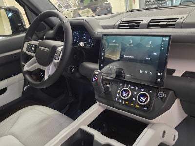 2026 Land Rover Defender X-Dynamic SE 110 P400