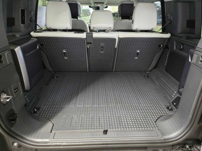 2026 Land Rover Defender X-Dynamic SE 110 P400