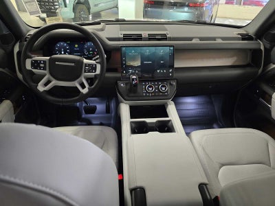 2026 Land Rover Defender X-Dynamic SE 110 P400