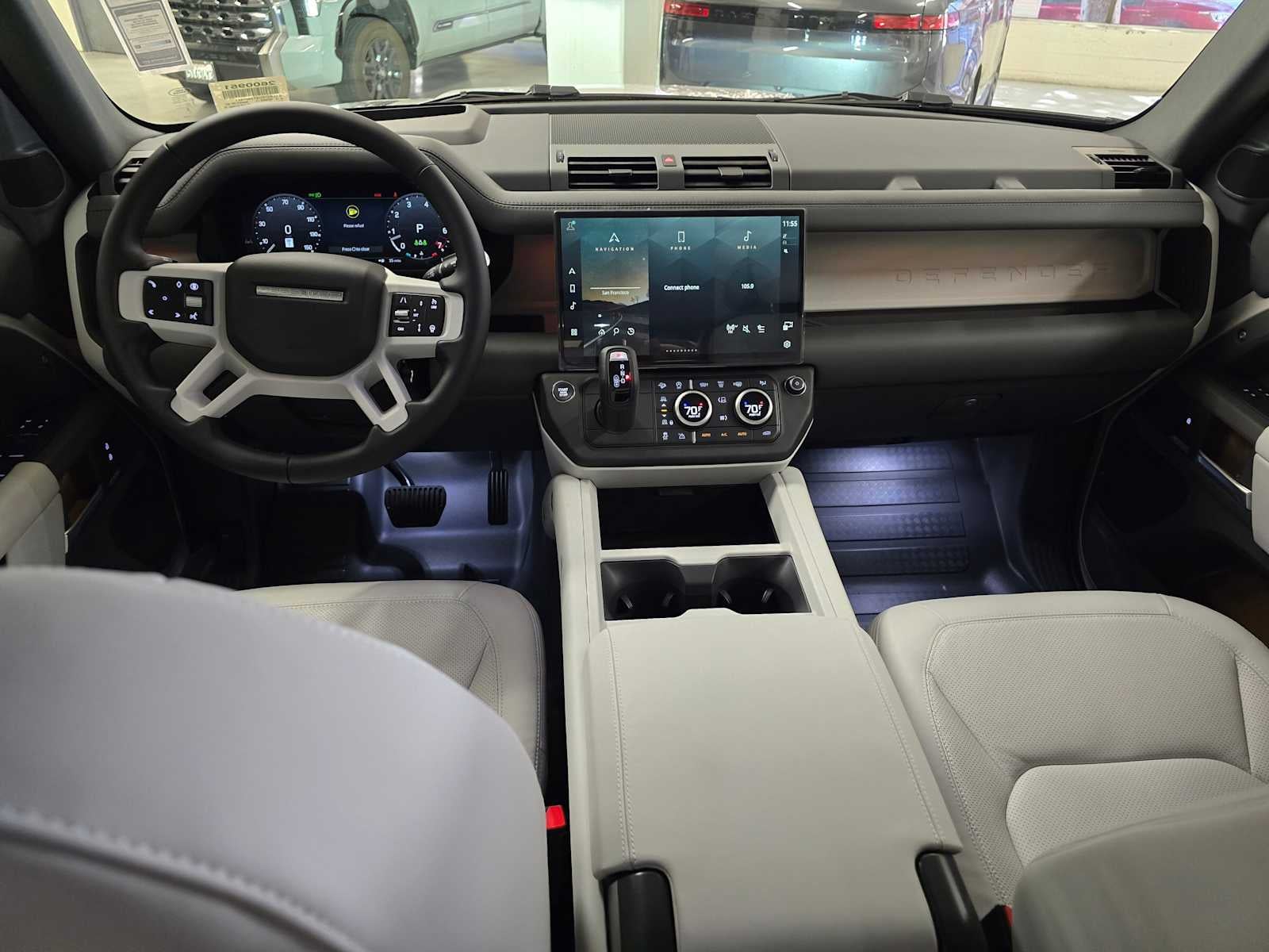 2026 Land Rover Defender X-Dynamic SE 110 P400
