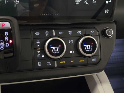 2026 Land Rover Defender X-Dynamic SE 110 P400