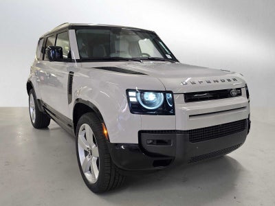 2026 Land Rover Defender X-Dynamic SE 110 P400