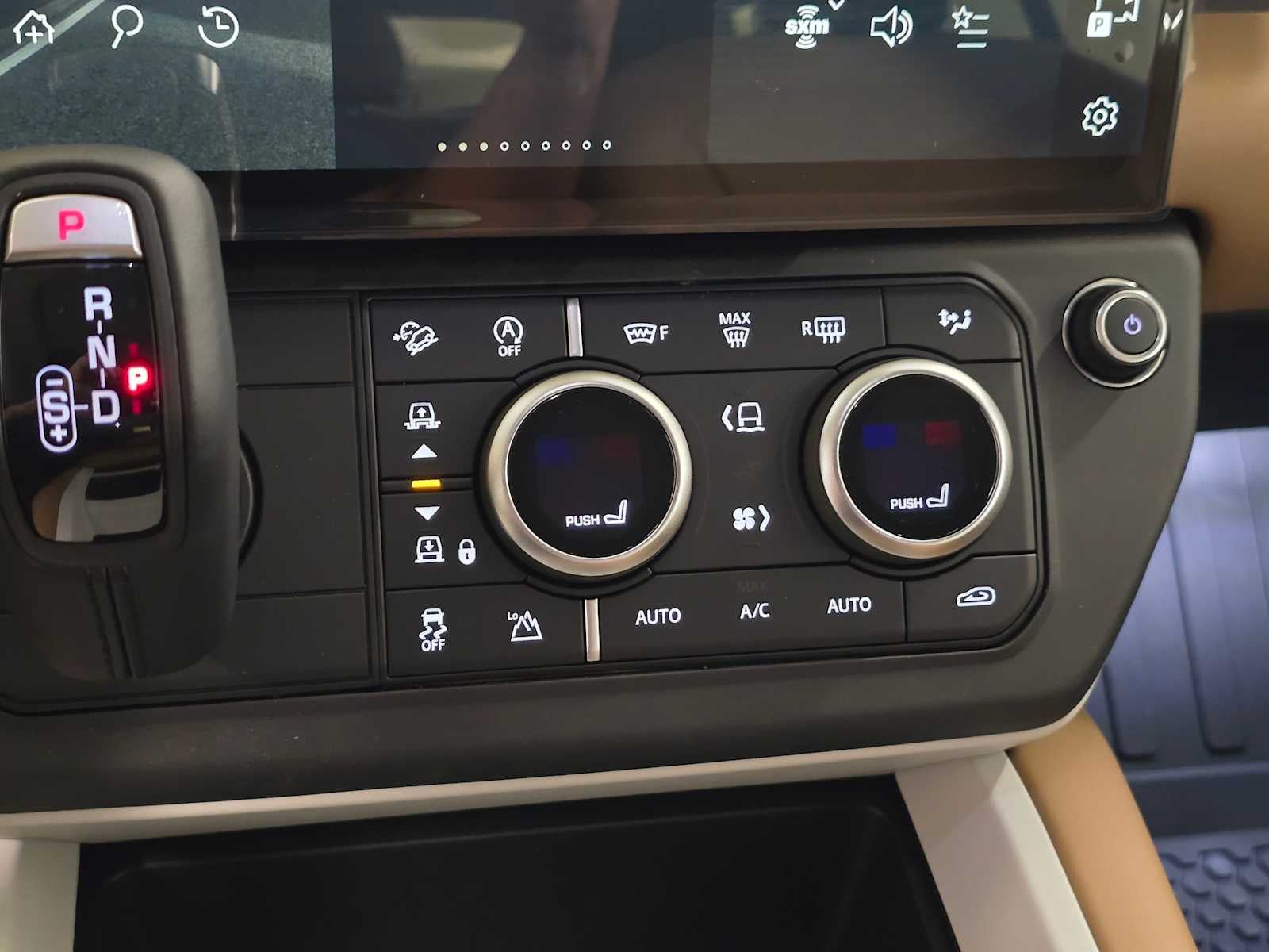 2026 Land Rover Defender X-Dynamic SE 110 P400