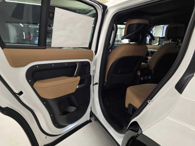 2026 Land Rover Defender X-Dynamic SE 110 P400