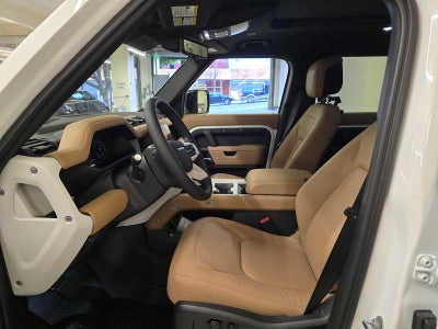 2026 Land Rover Defender X-Dynamic SE 110 P400