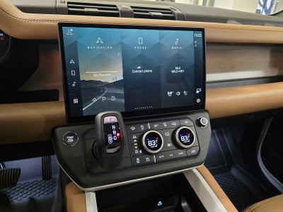 2026 Land Rover Defender X-Dynamic SE 110 P400