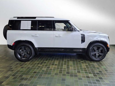 2026 Land Rover Defender X-Dynamic SE 110 P400