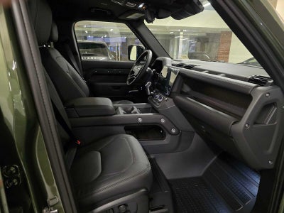 2026 Land Rover Defender X-Dynamic SE 110 P400