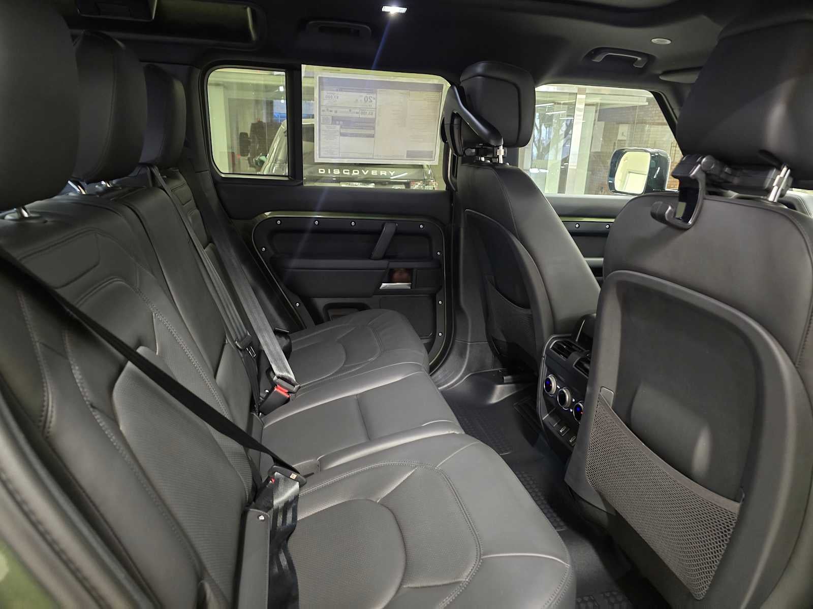 2026 Land Rover Defender X-Dynamic SE 110 P400