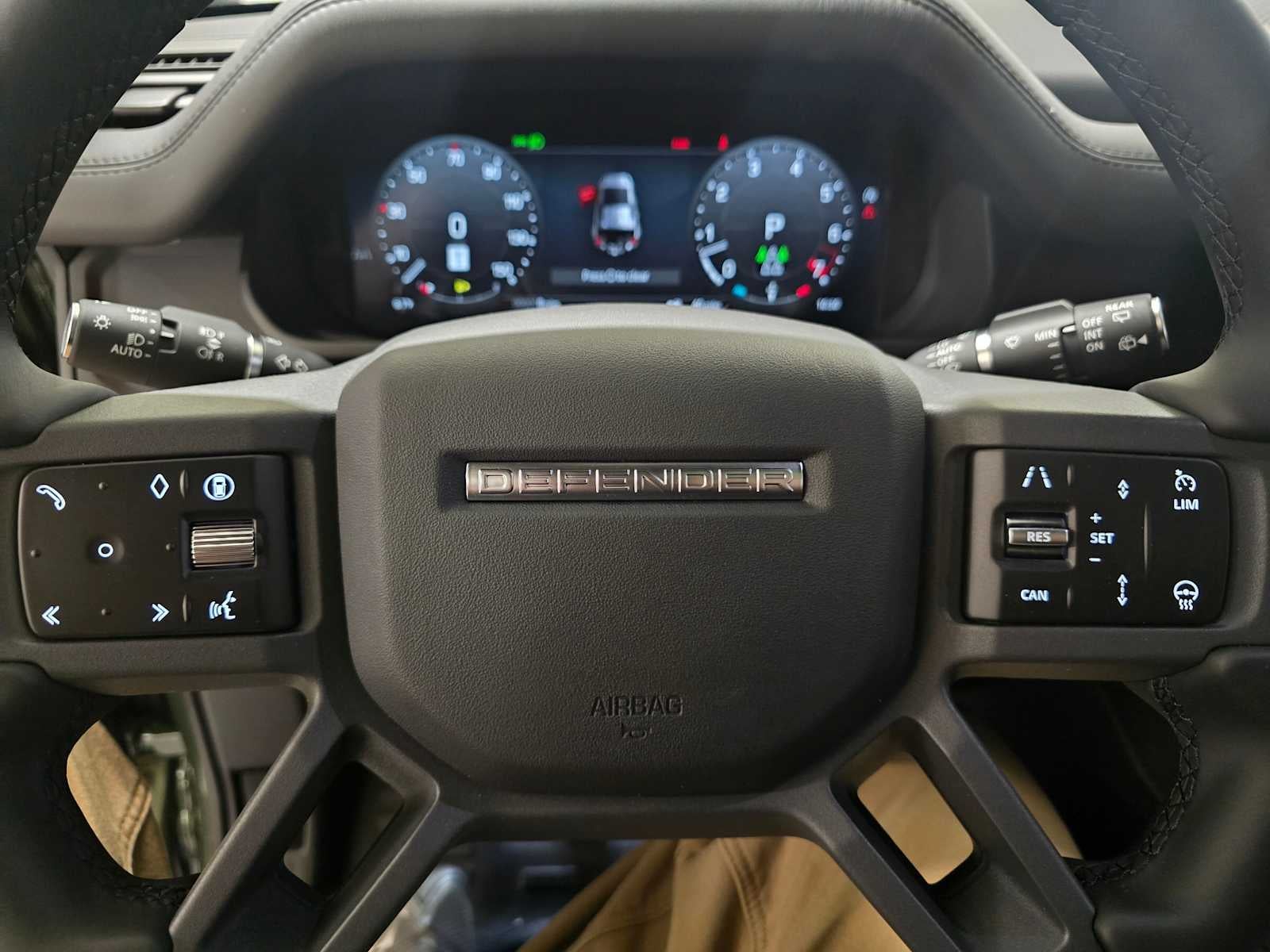 2026 Land Rover Defender X-Dynamic SE 110 P400