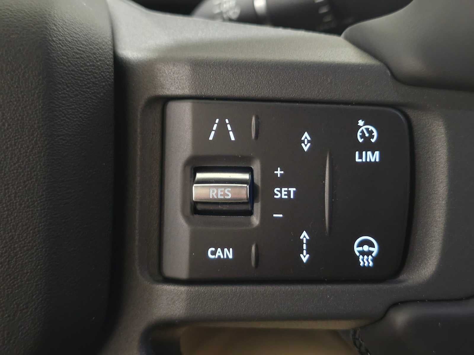 2026 Land Rover Defender X-Dynamic SE 110 P400