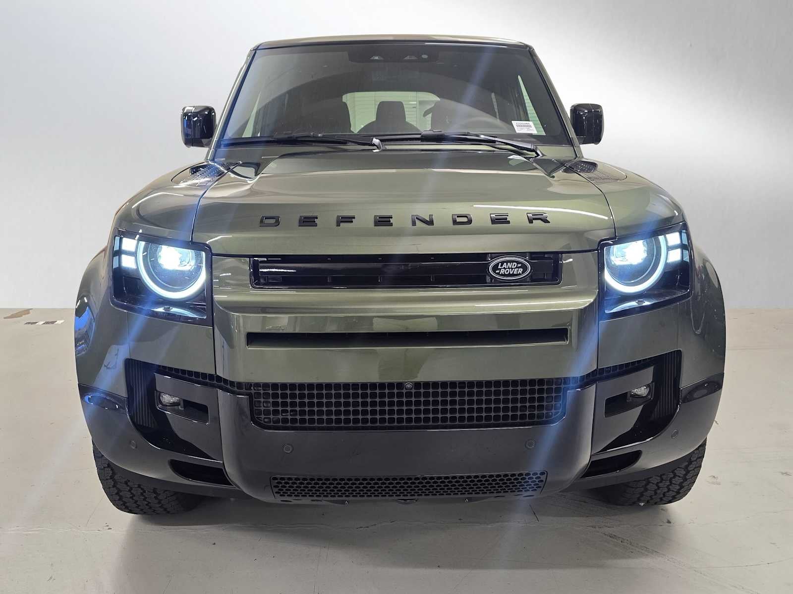 2026 Land Rover Defender X-Dynamic SE 110 P400
