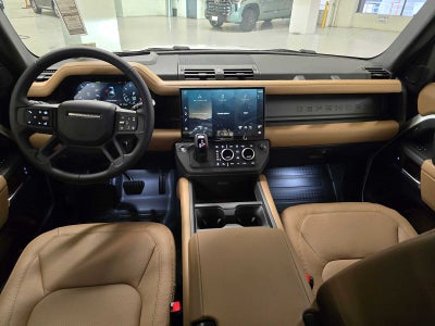2026 Land Rover Defender X-Dynamic SE 110 P400