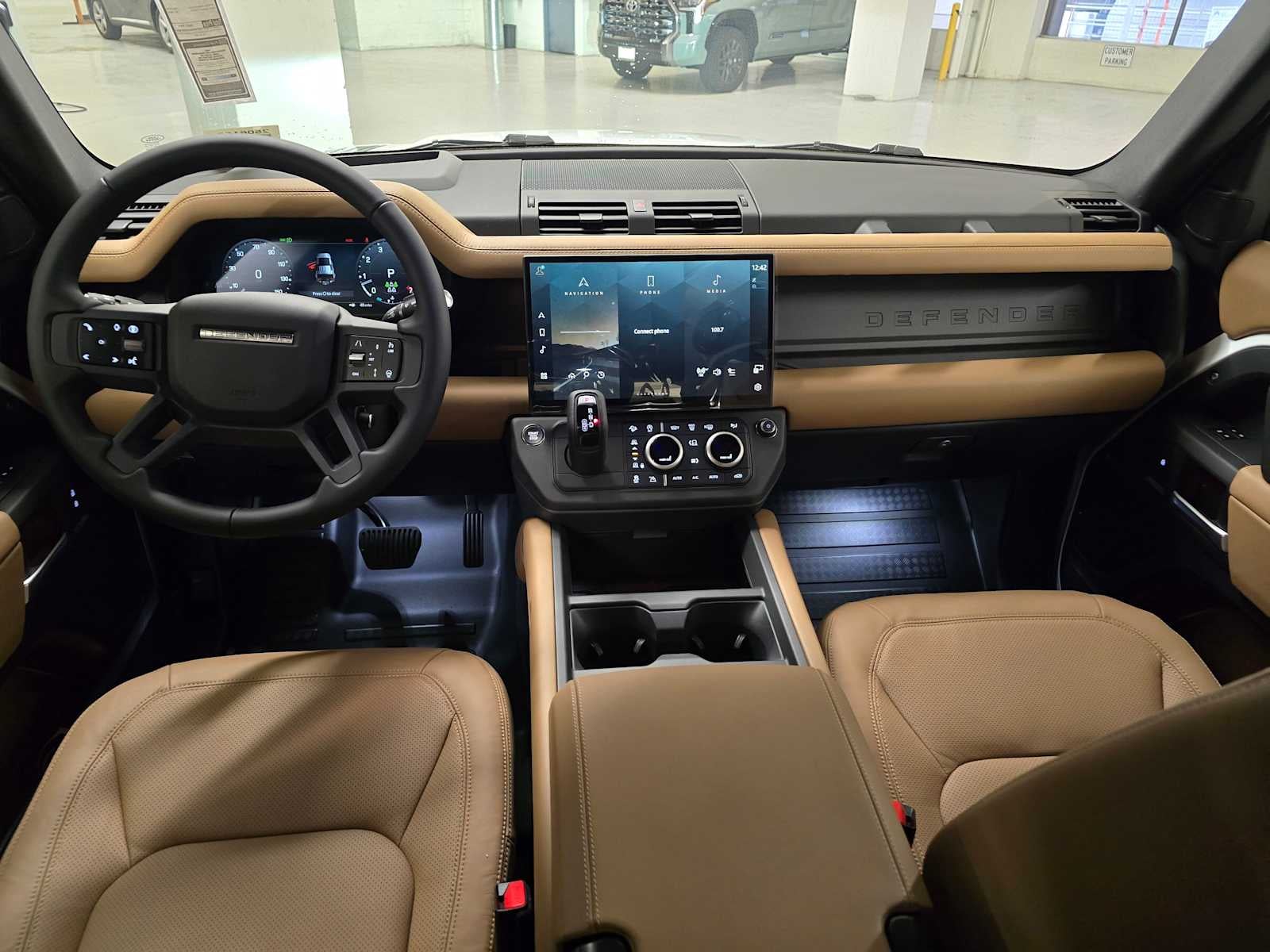 2026 Land Rover Defender X-Dynamic SE 110 P400