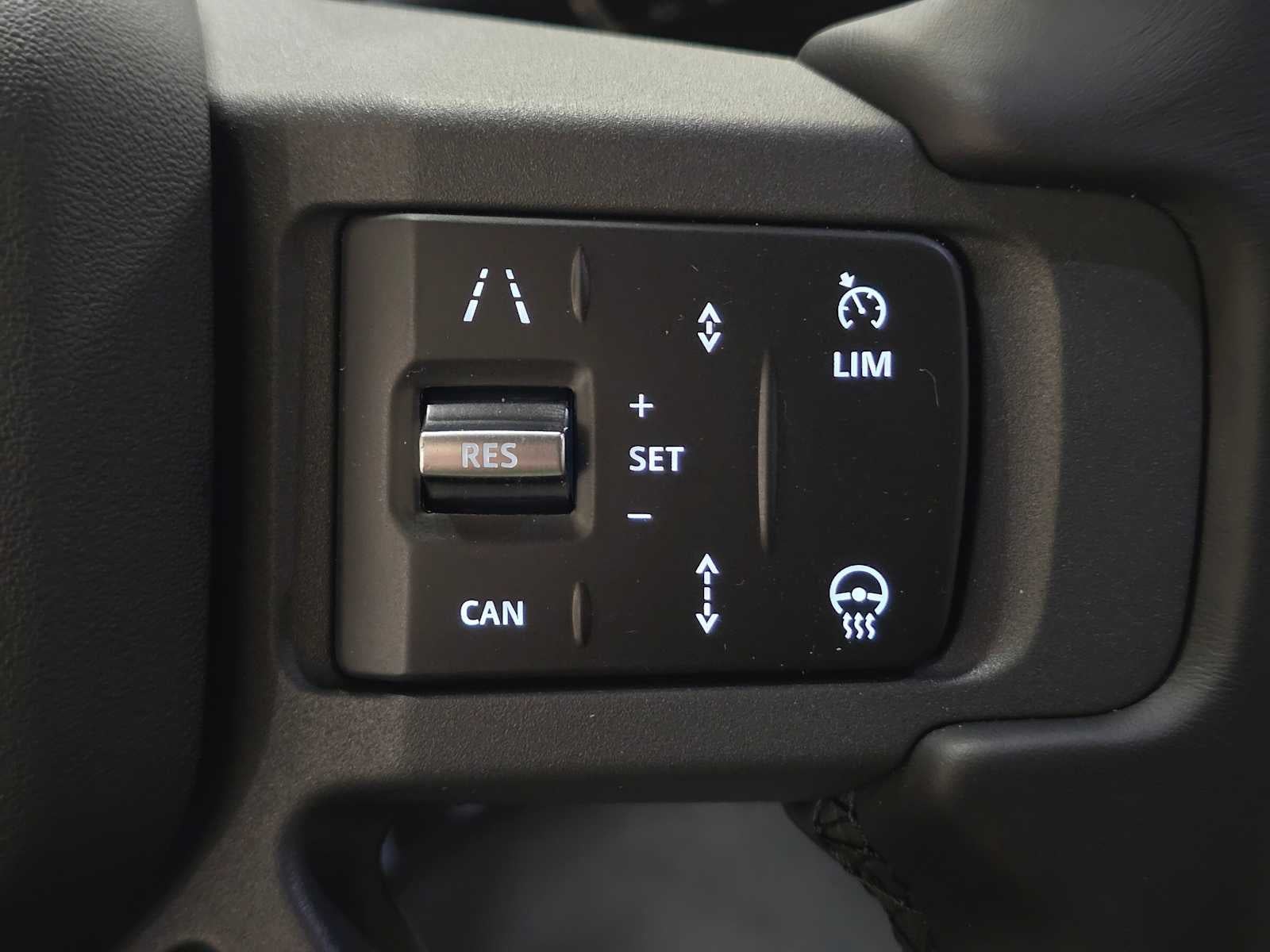2026 Land Rover Defender X-Dynamic SE 110 P400