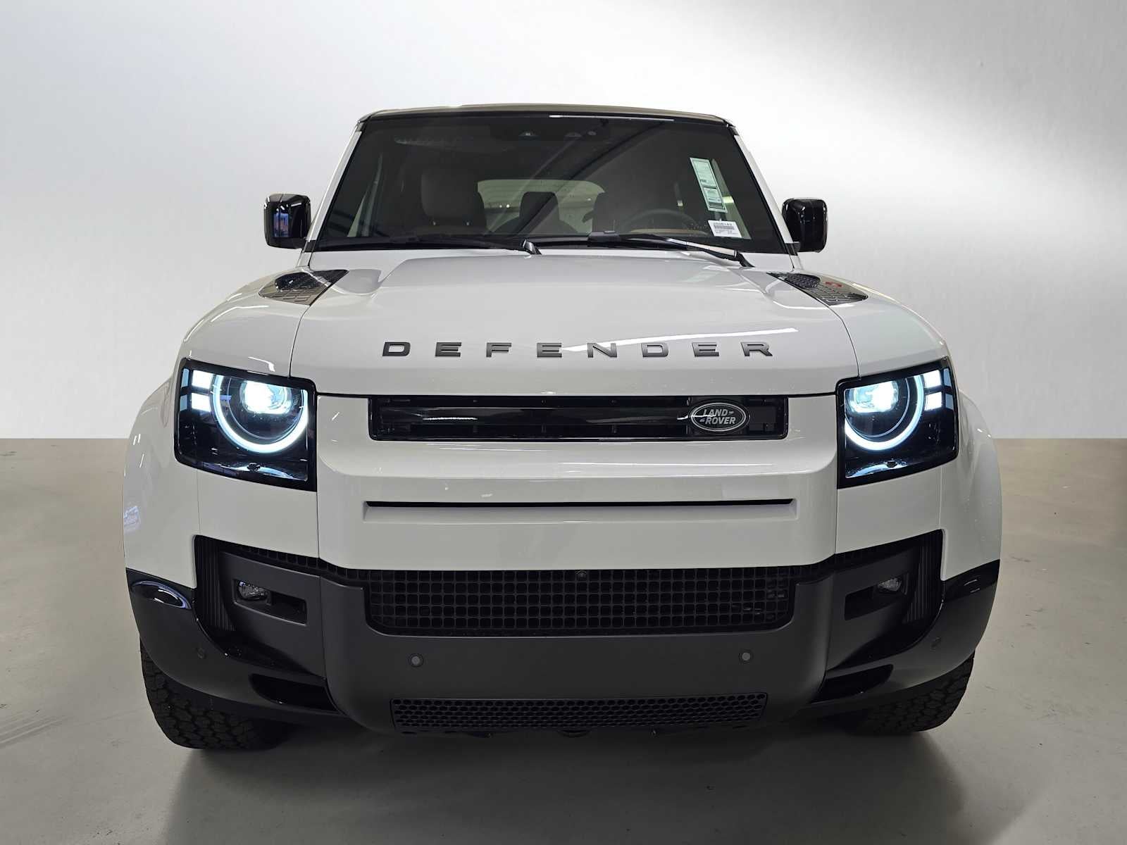 2026 Land Rover Defender X-Dynamic SE 110 P400