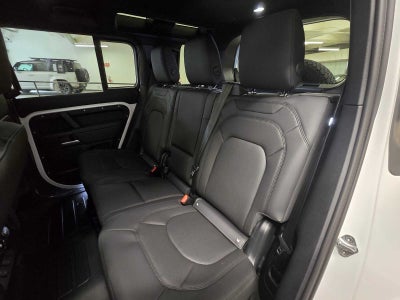 2026 Land Rover Defender X-Dynamic SE 110 P400