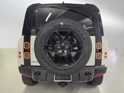 2026 Land Rover Defender X-Dynamic SE 110 P400