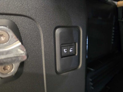 2026 Land Rover Defender X-Dynamic SE 110 P500