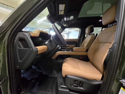 2026 Land Rover Defender X-Dynamic SE 110 P500