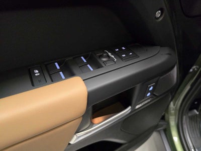 2026 Land Rover Defender X-Dynamic SE 110 P500