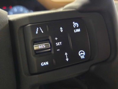 2026 Land Rover Defender X-Dynamic SE 110 P500