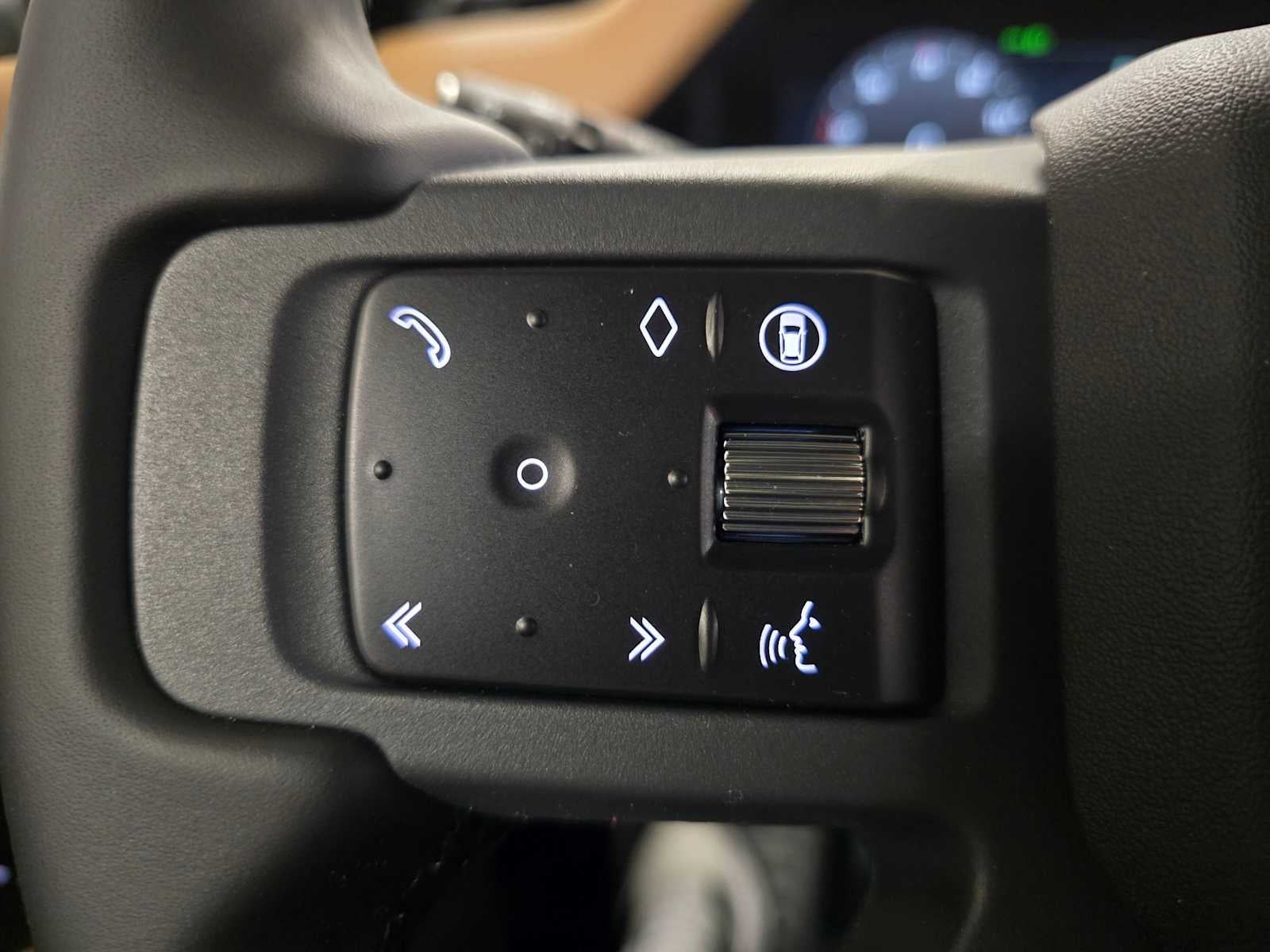 2026 Land Rover Defender X-Dynamic SE 110 P500