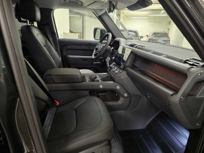 2026 Land Rover Defender X-Dynamic SE 130 P400