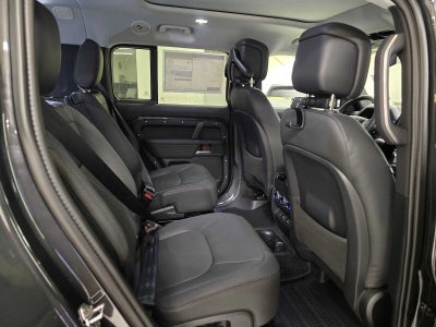 2026 Land Rover Defender X-Dynamic SE 130 P400