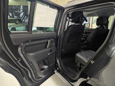 2026 Land Rover Defender X-Dynamic SE 130 P400