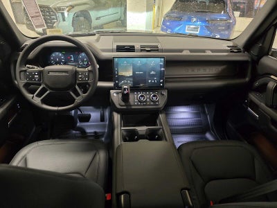 2026 Land Rover Defender X-Dynamic SE 130 P400