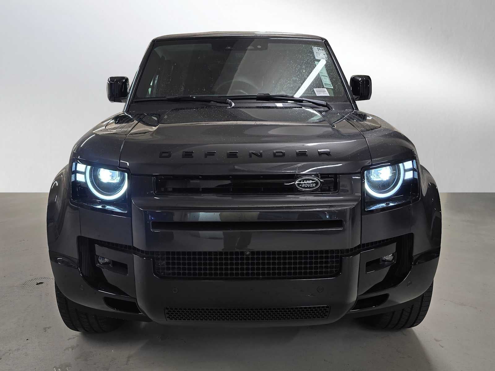 2026 Land Rover Defender X-Dynamic SE 130 P400