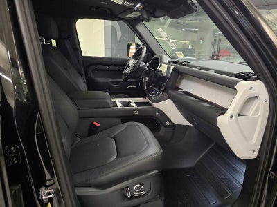 2026 Land Rover Defender X-Dynamic SE 130 P400