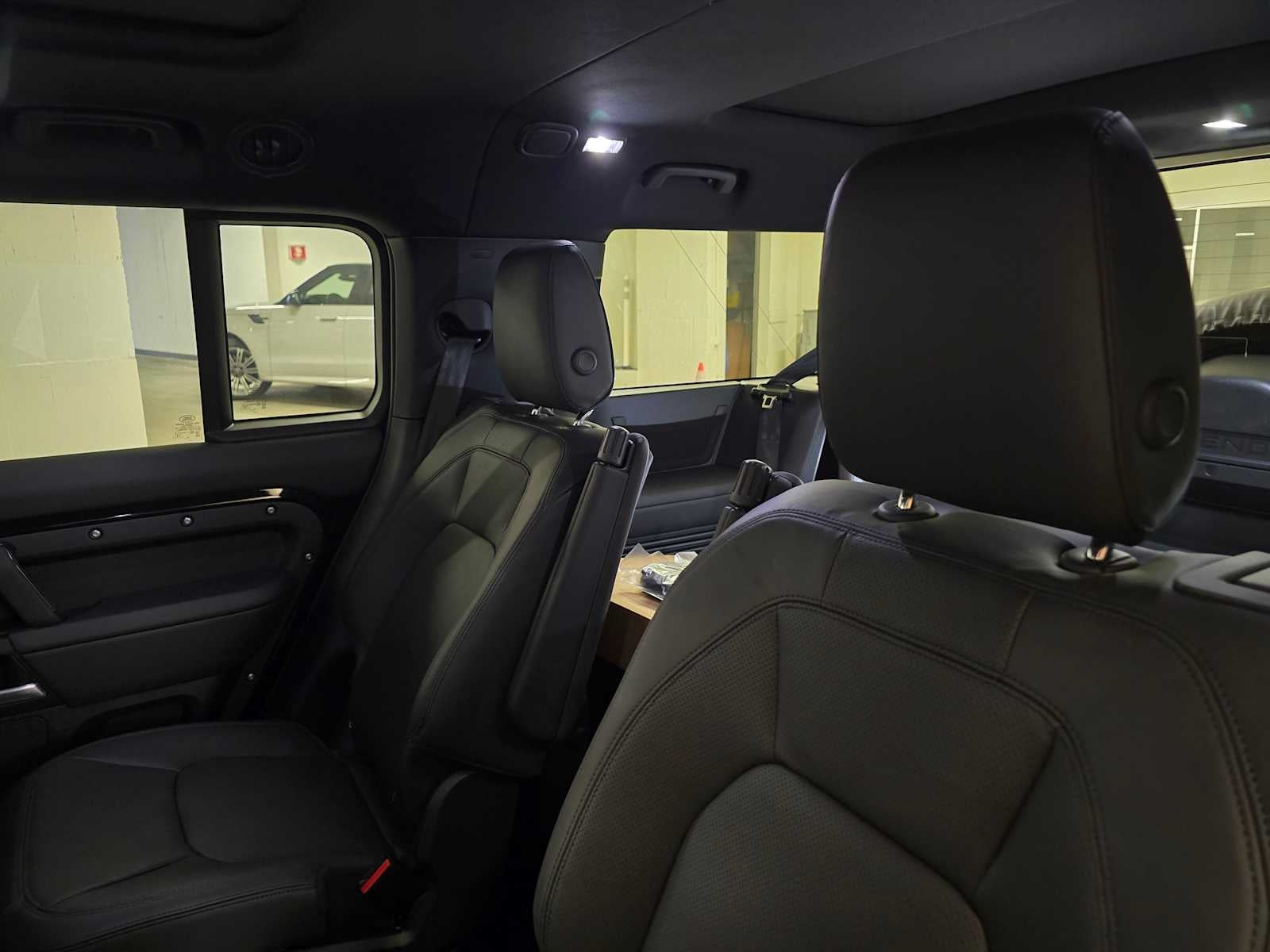 2026 Land Rover Defender X-Dynamic SE 130 P400