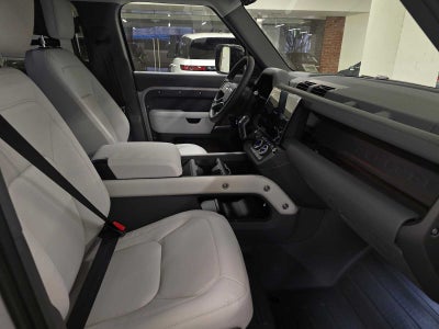 2026 Land Rover Defender X-Dynamic SE 130 P400