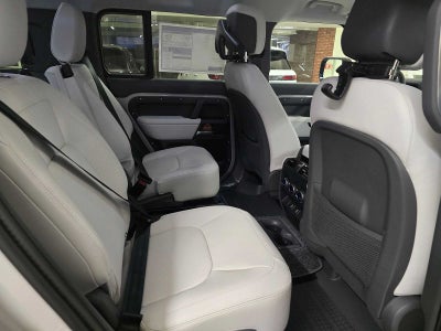 2026 Land Rover Defender X-Dynamic SE 130 P400