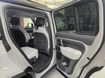 2026 Land Rover Defender X-Dynamic SE 130 P400