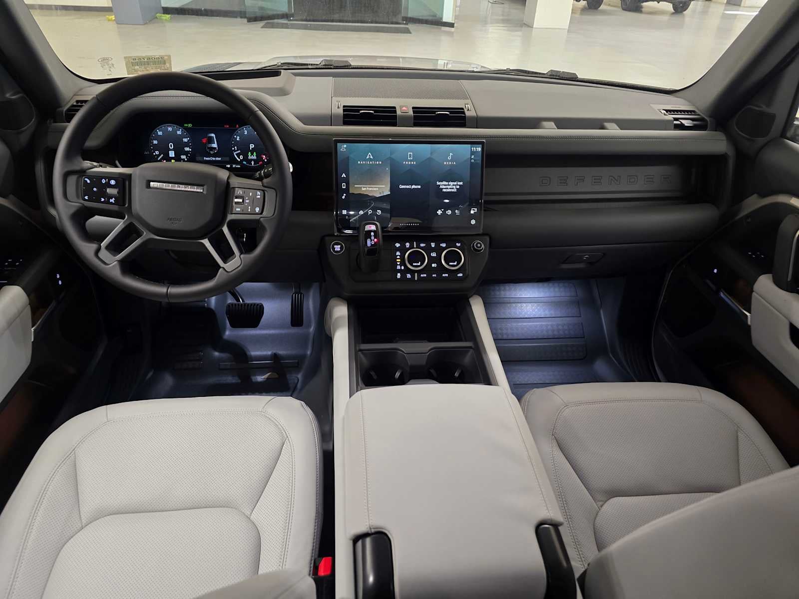 2026 Land Rover Defender X-Dynamic SE 130 P400