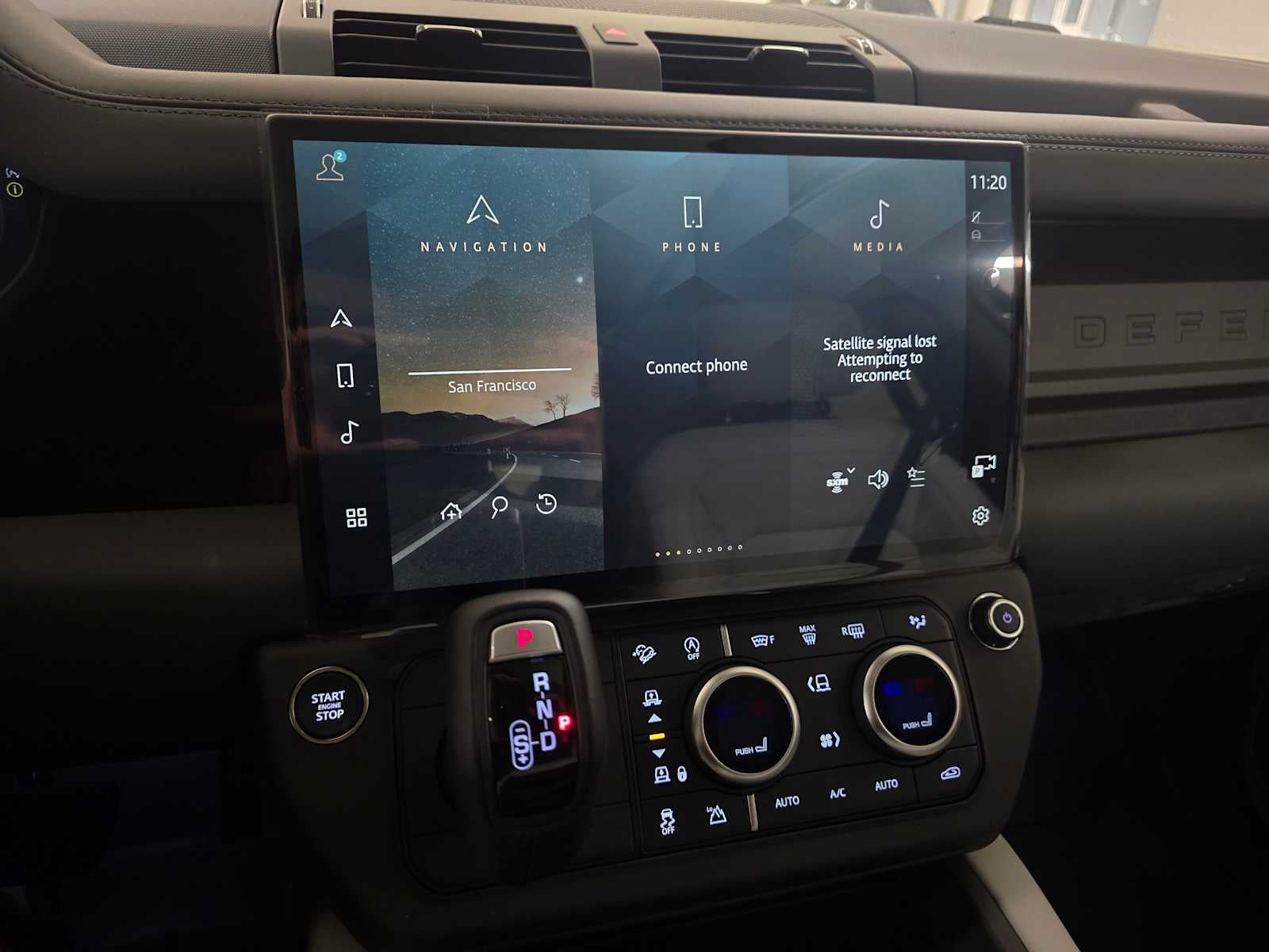 2026 Land Rover Defender X-Dynamic SE 130 P400