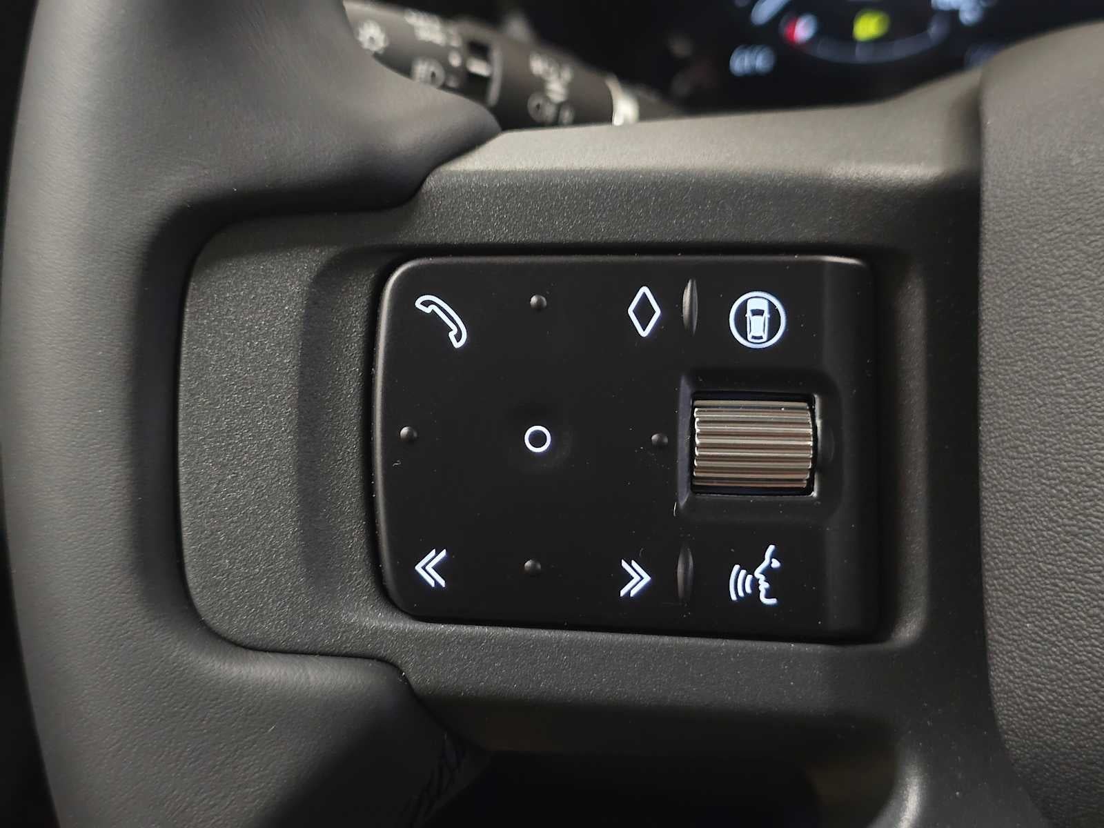 2026 Land Rover Defender X-Dynamic SE 130 P400