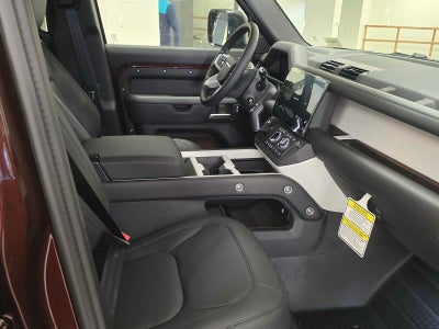 2026 Land Rover Defender X-Dynamic SE 130 P400