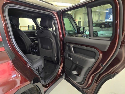 2026 Land Rover Defender X-Dynamic SE 130 P400