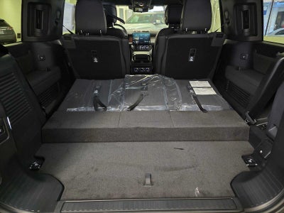 2026 Land Rover Defender X-Dynamic SE 130 P400