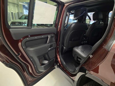 2026 Land Rover Defender X-Dynamic SE 130 P400