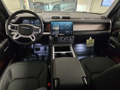 2026 Land Rover Defender X-Dynamic SE 130 P400