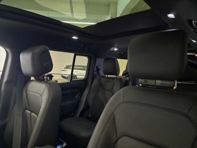 2026 Land Rover Defender X-Dynamic SE 130 P400