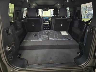 2026 Land Rover Defender X-Dynamic SE 130 P400
