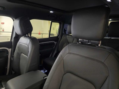 2026 Land Rover Defender X-Dynamic SE 130 P400