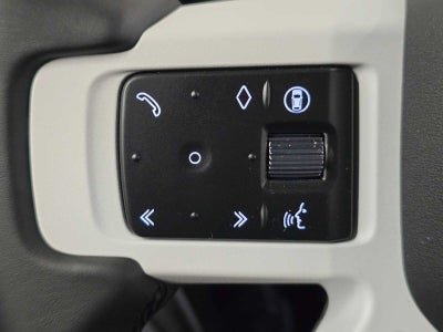 2026 Land Rover Defender X-Dynamic SE 130 P400